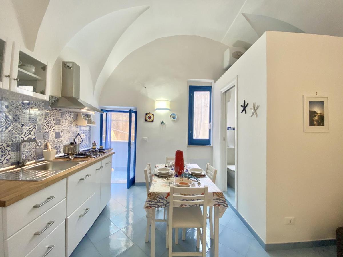 Holidaycasa Teresa - Monolocale Nel Cuore Del Cent Sperlonga Exterior foto